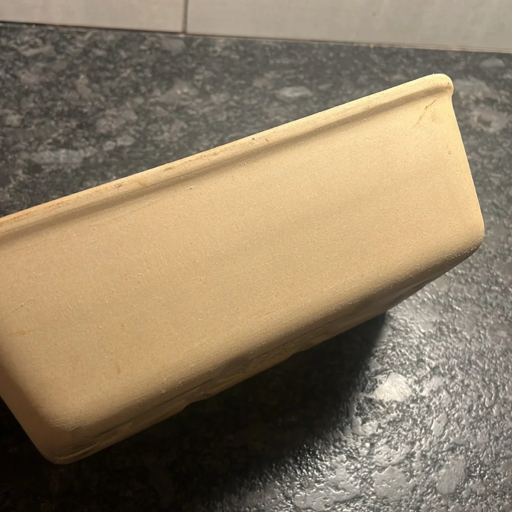 Loaf stoneware by Pampered Chef. Family Heritage Collection. Excellent condition